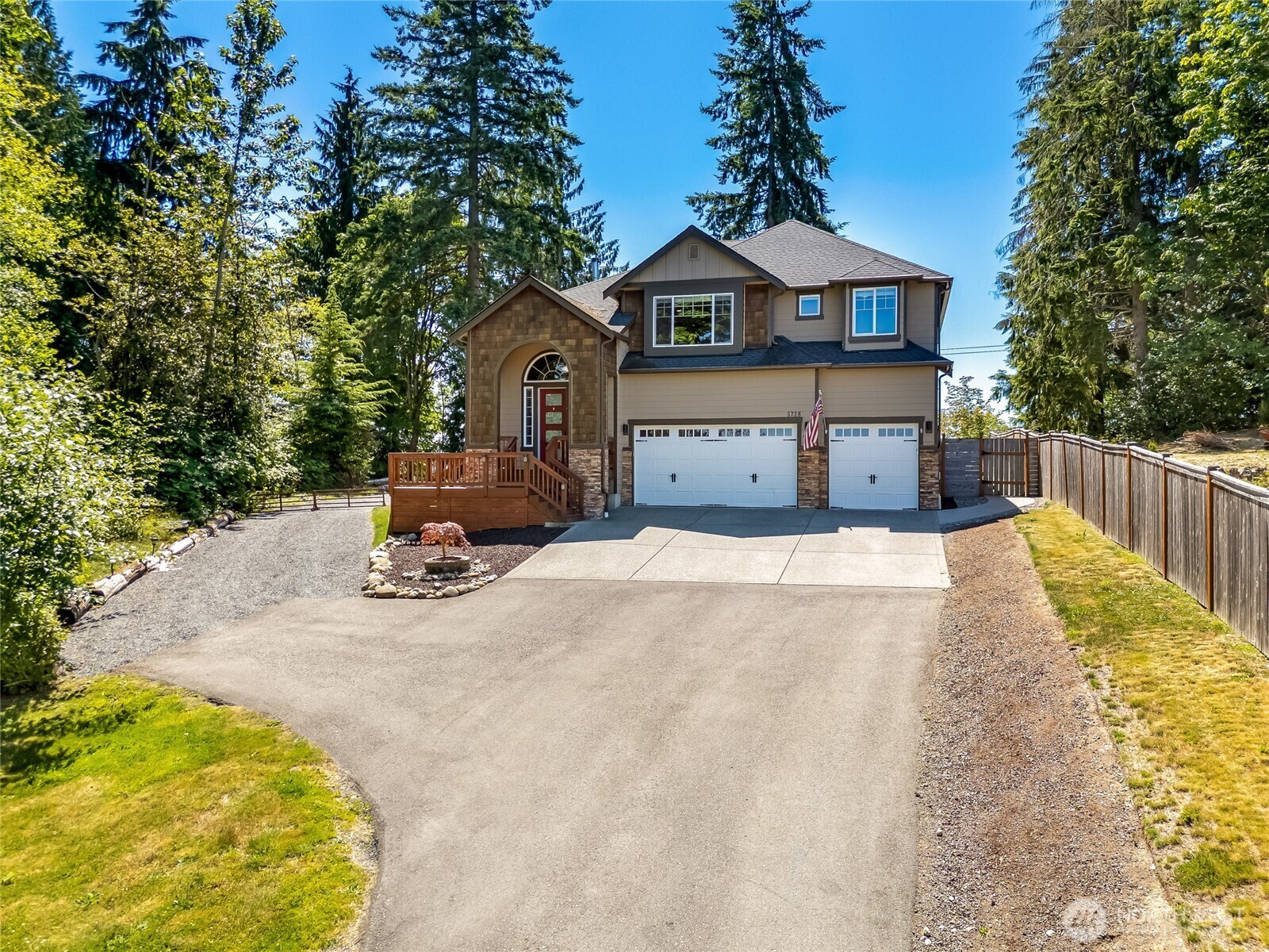 Property Photo: 5728 SE 159th Avenue WA 98290