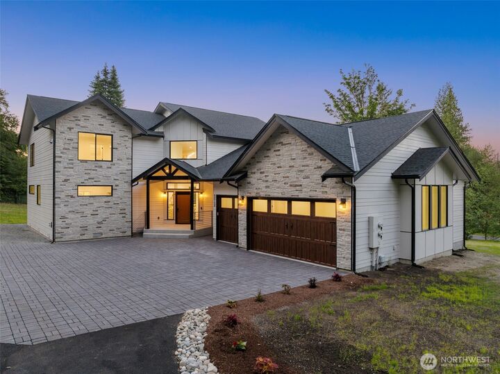 Property Photo: 9015 176th Street SE WA 98296
