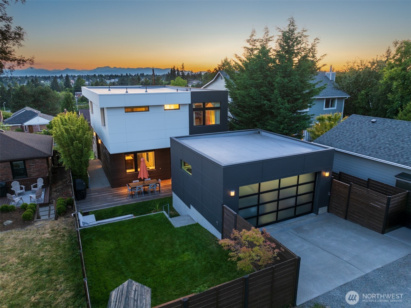 Property Photo: 8244 2nd Avenue NE WA 98115