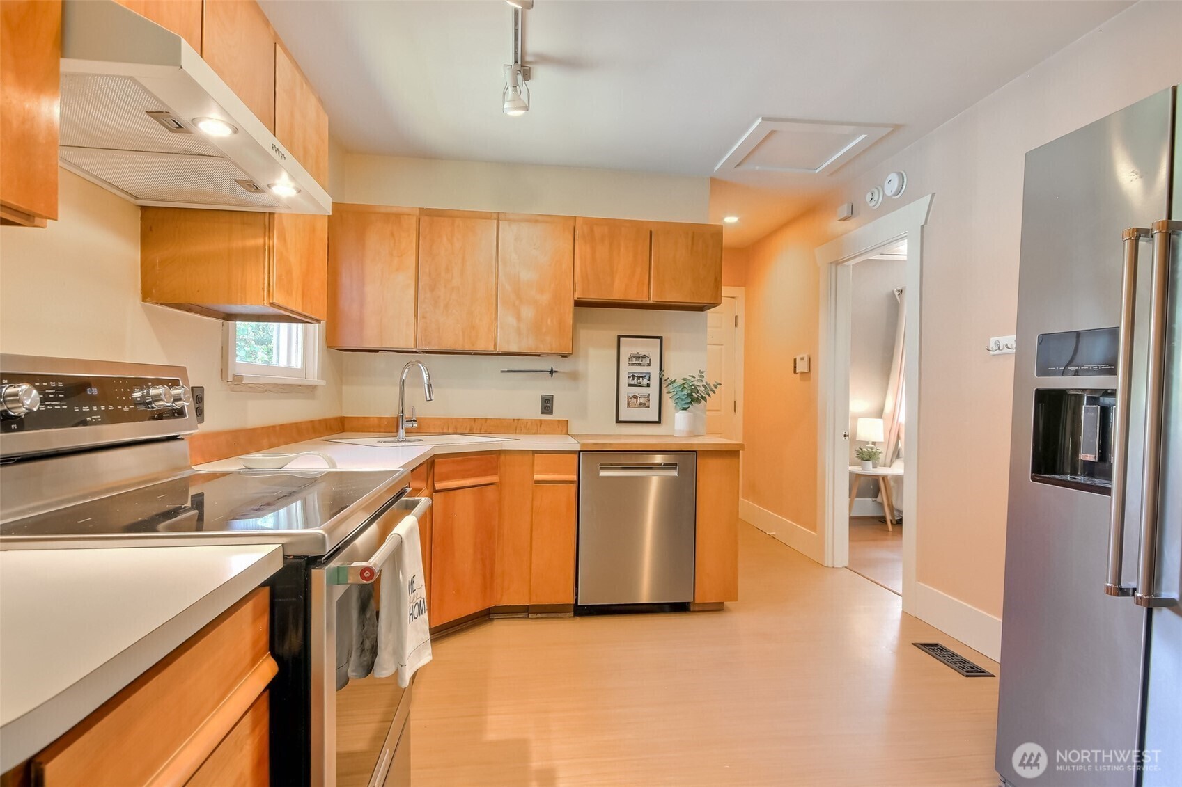 Property Photo: 5618 35th Avenue SW WA 98126
