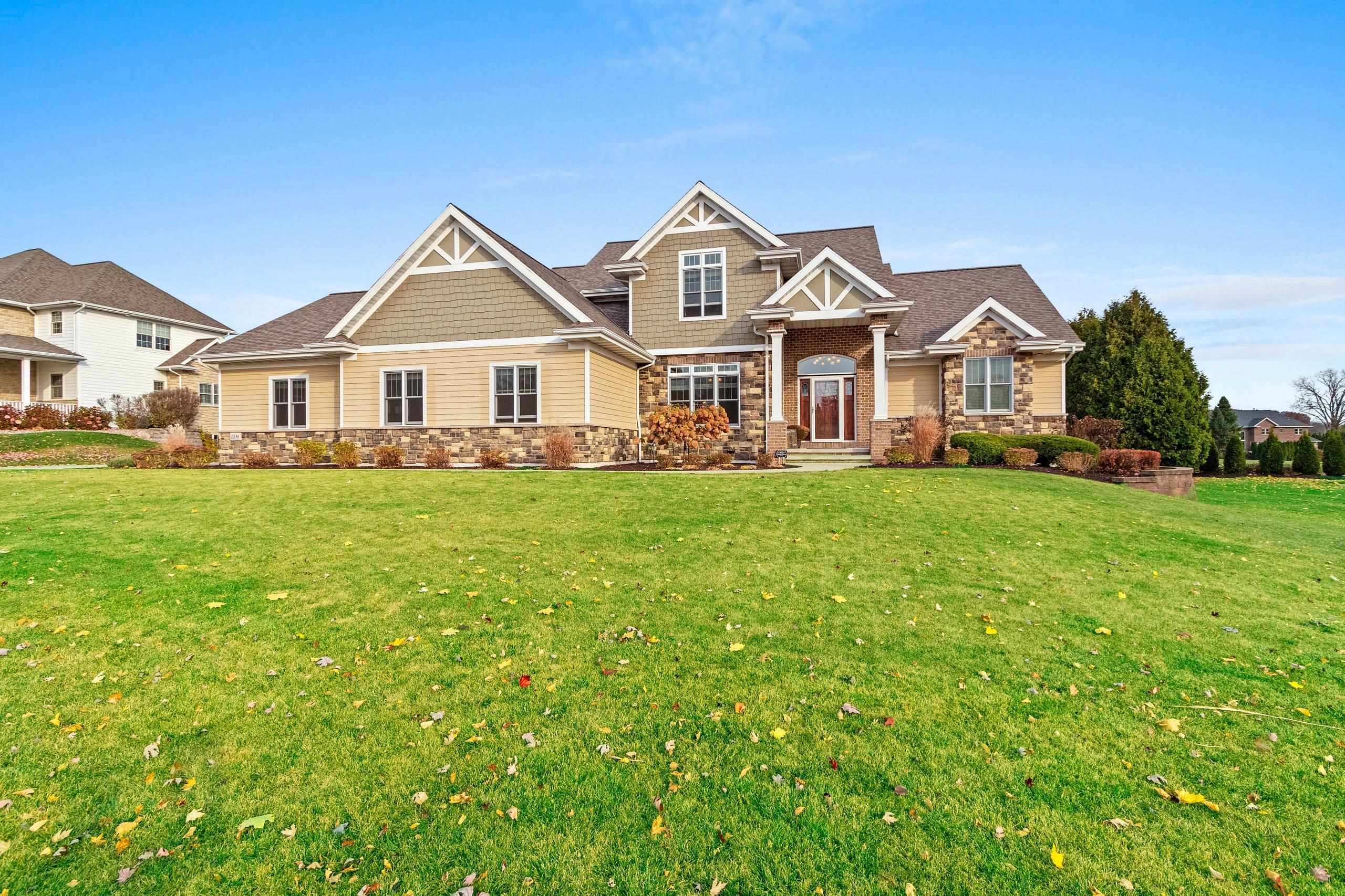 Property Photo:  1336 S Sedona Circle  WI 54155 