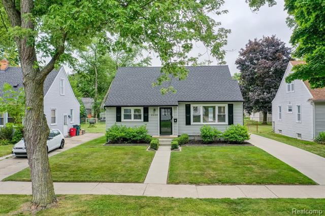 2220 Cummings Avenue  Berkley MI 48072 photo