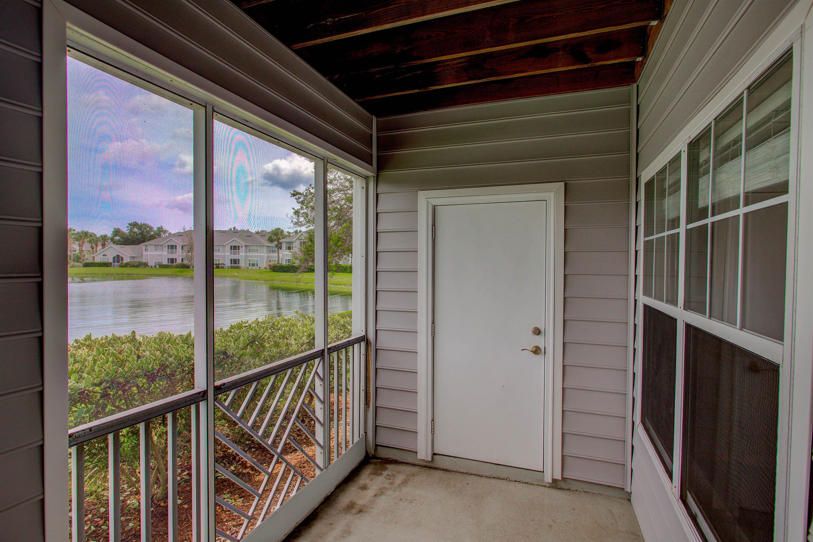 Property Photo: 20102 Harbour Vista Cir FL 32080