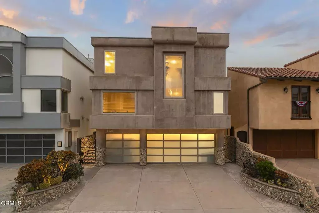 Property Photo:  3629 Ocean Drive  CA 93035 