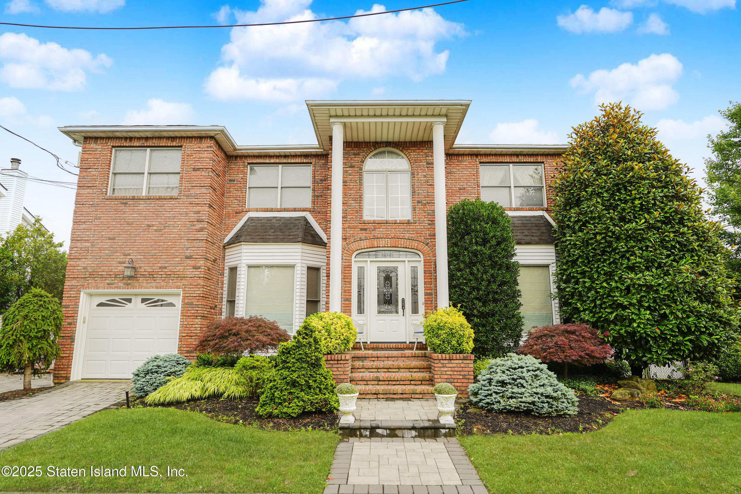 6 Kathleen Court  Staten Island NY 10307 photo