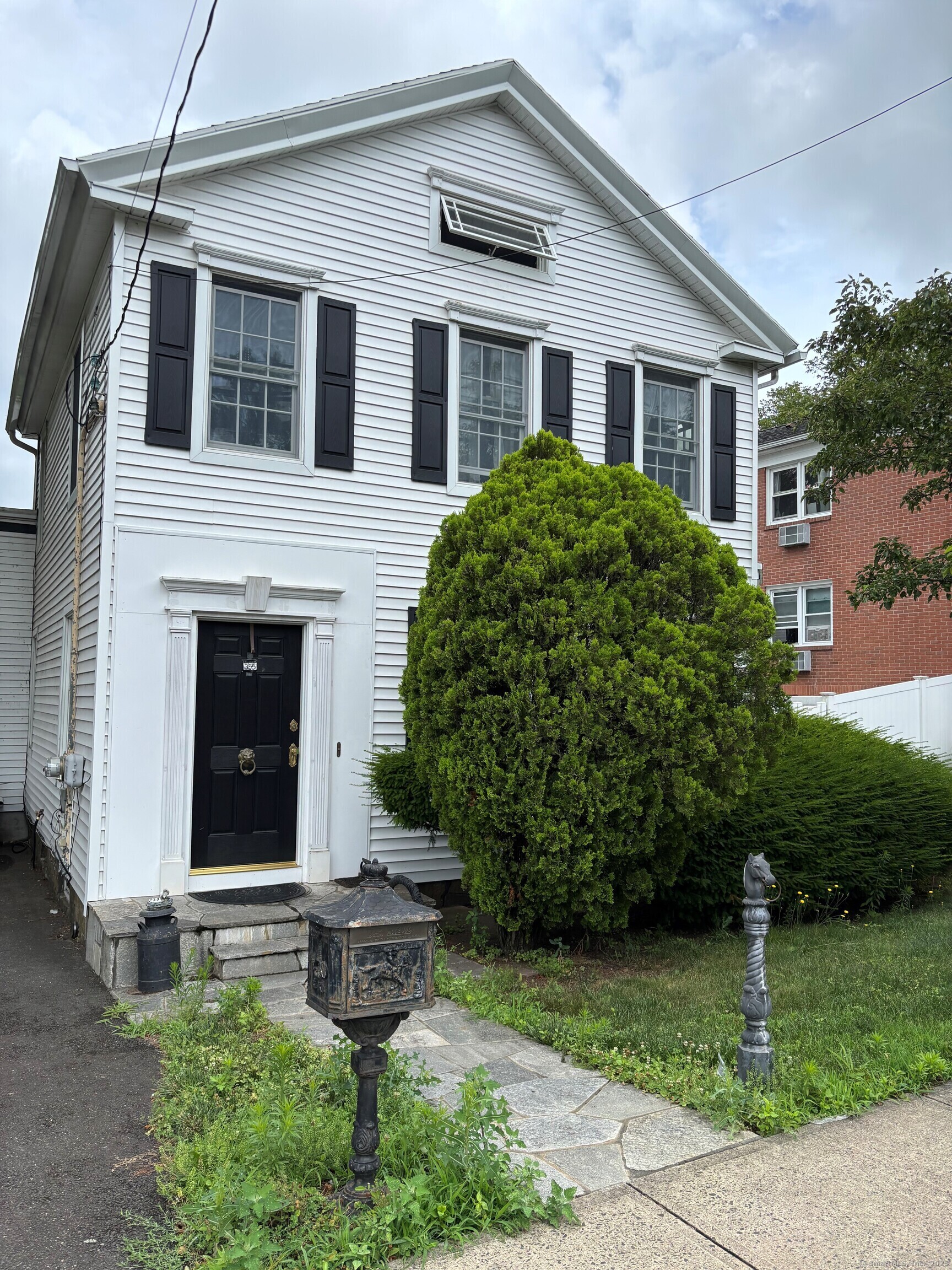 Property Photo: 355 Blake Street CT 06515