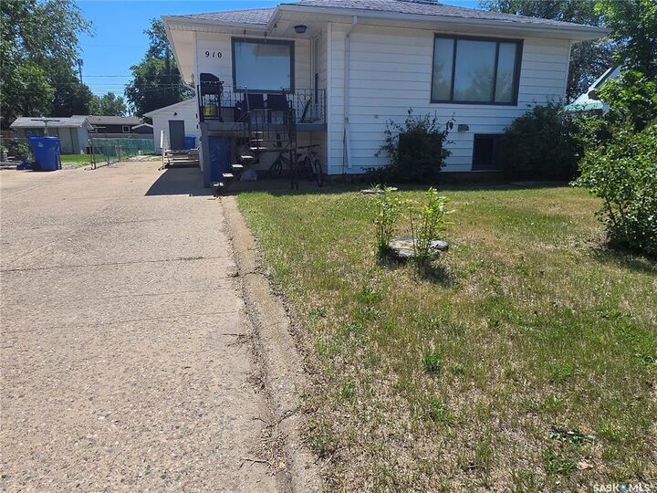 Photo de la propriété: 910 Isabelle Street SK S4A 1R4