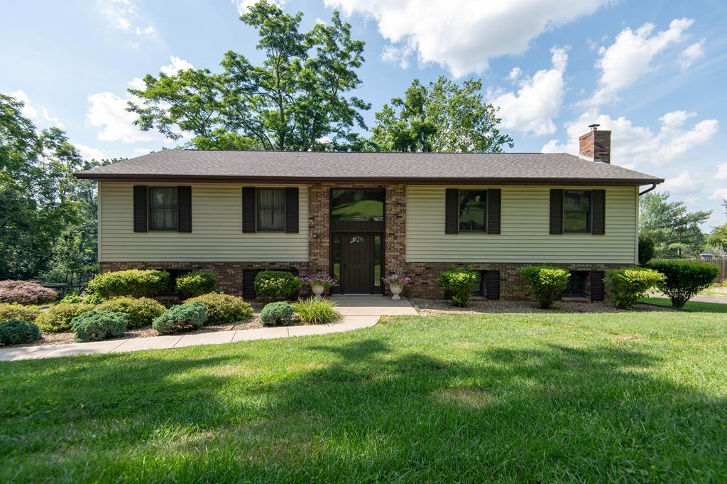 Property Photo: 1055 Edgewood Drive OH 45601