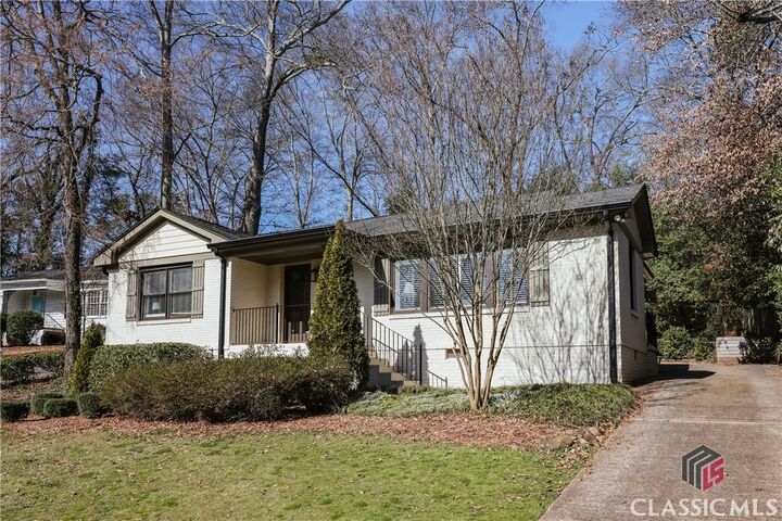 Property Photo: 204 Gran Ellen Drive GA 30606