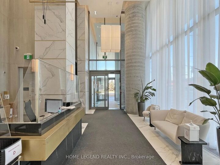 Property Photo:  950 Portage Parkway 4607  ON L4K 0J7