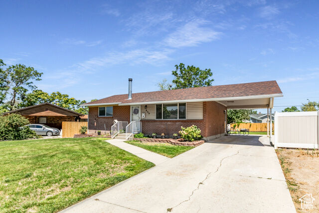 Property Photo: 839 E Statice Ave S UT 84094