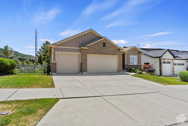 Property Photo: 2681 E Sunshine Ct S UT 84405