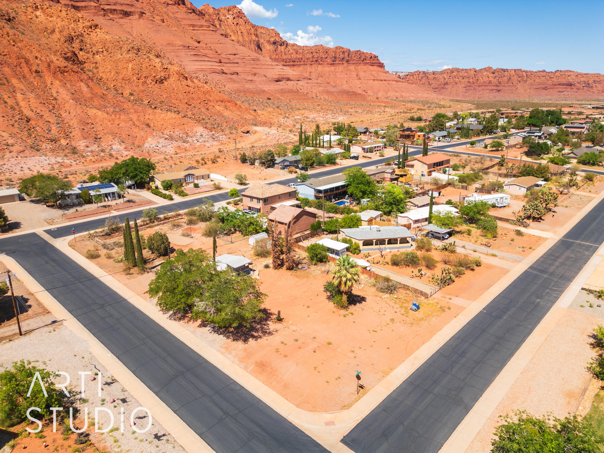 Property Photo: 300 N Main St UT 84738