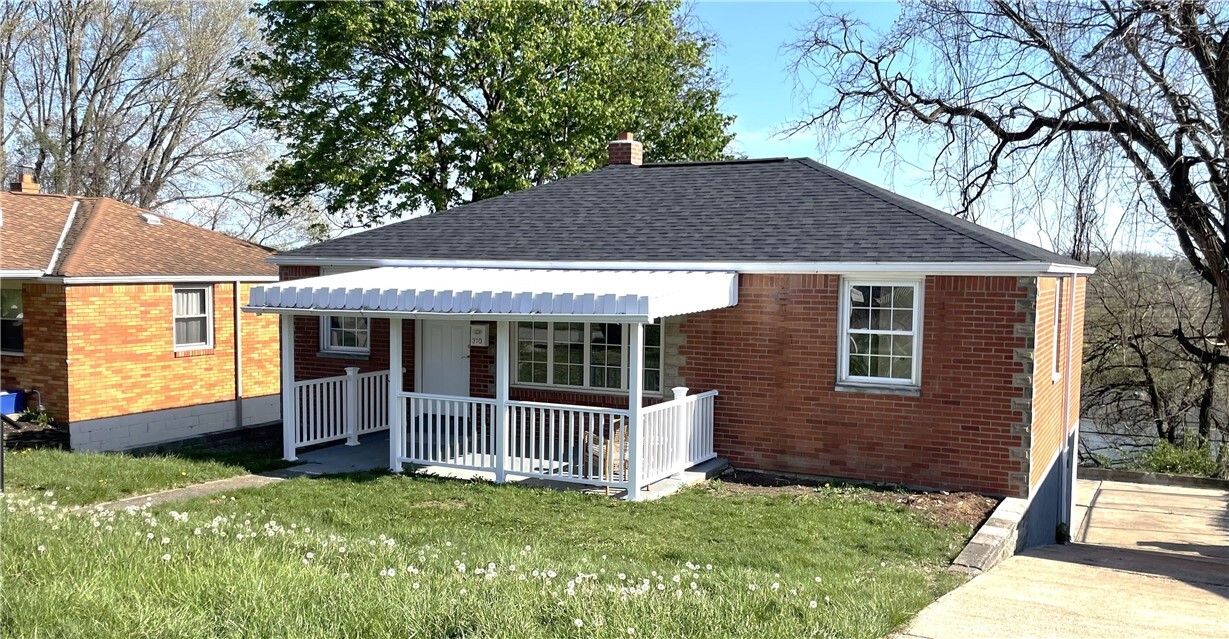 Property Photo:  310 Bost Dr  PA 15122 