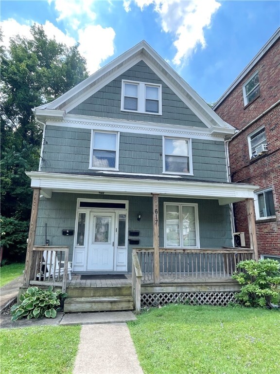 Property Photo: 617 Center Ave 1 PA 15229