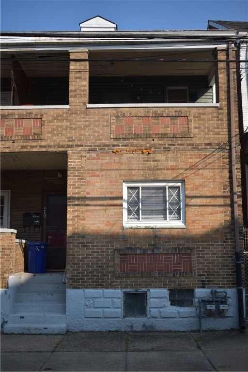 Property Photo: 418 Cedarville St 1 PA 15224