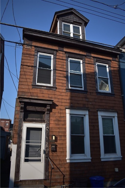 Property Photo:  4609 Corday Way  PA 15224 