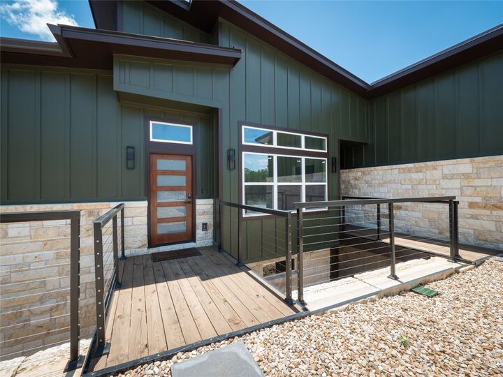 Property Photo: 3013 Clark Avenue TX 78645