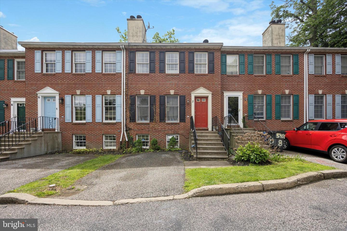 Property Photo: 5400 Wissahickon Avenue 7 PA 19144