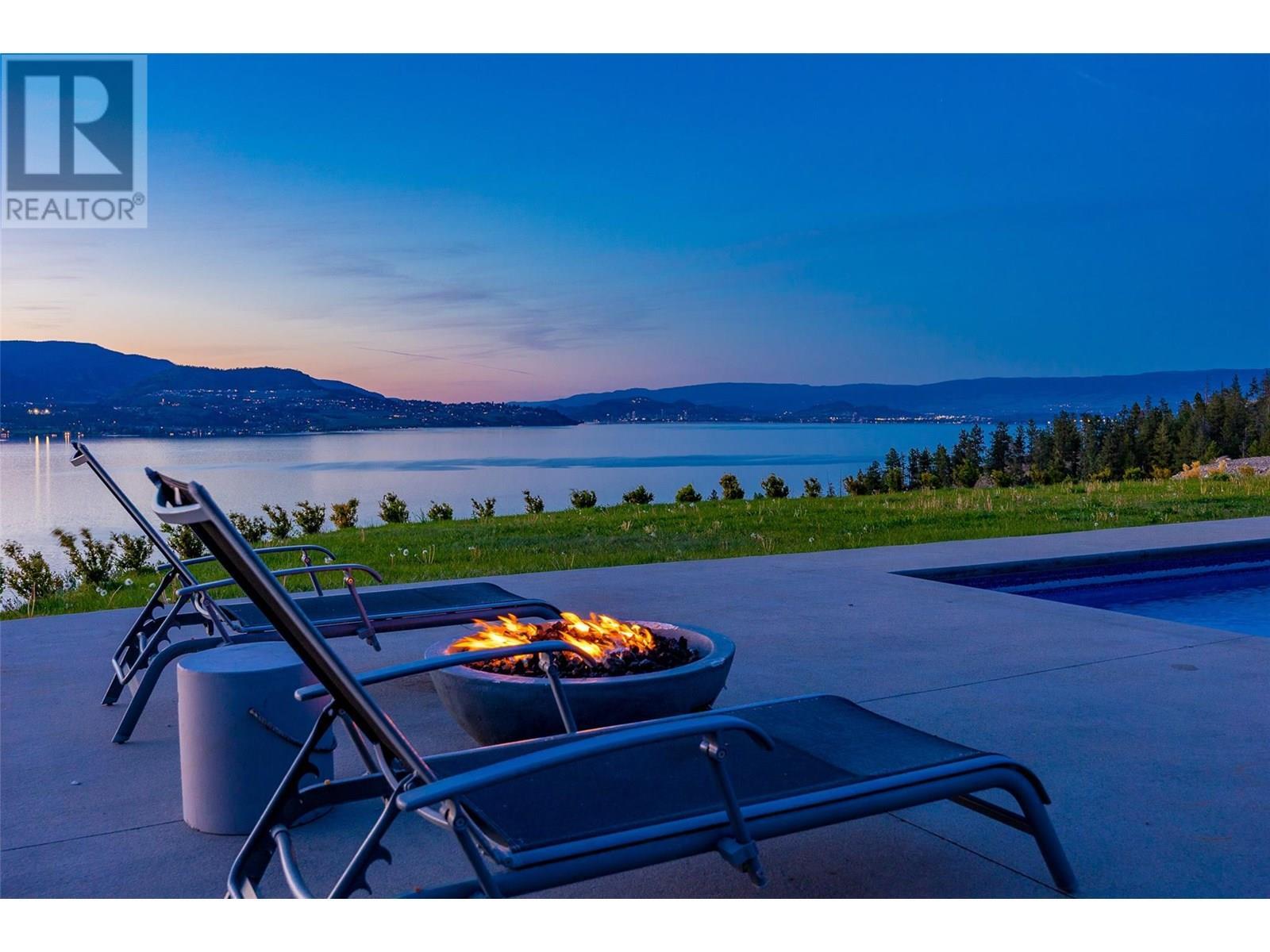 Photo de la propriété: 6101 Lakeshore Road BC V1W 4J5
