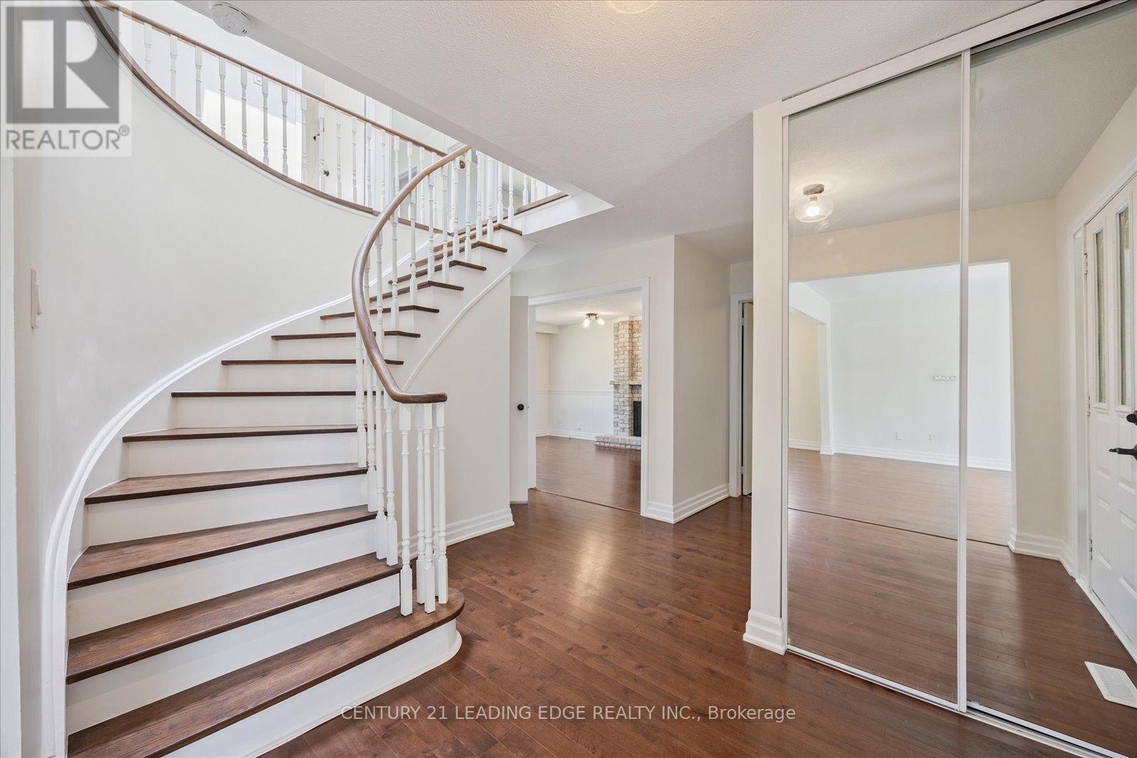 Property Photo:  49 Farmhill Court  ON M1B 2M1 