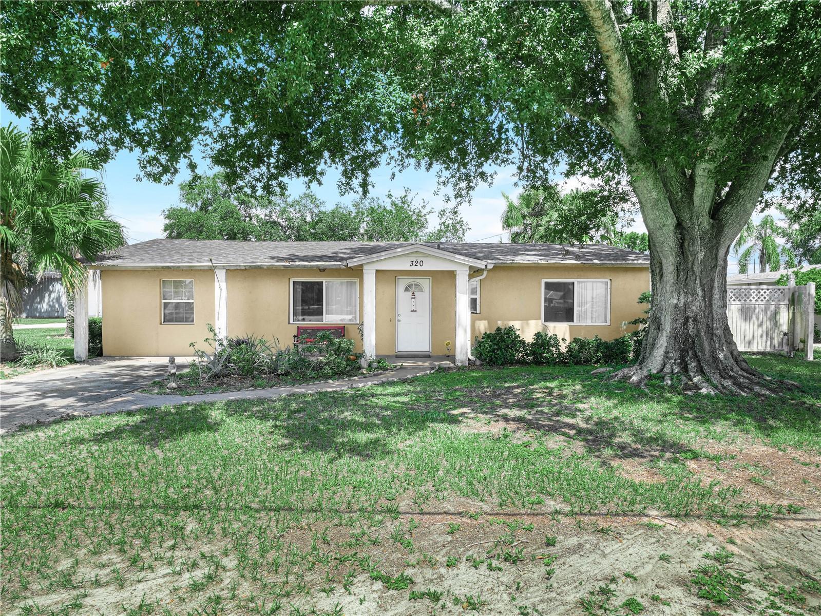Property Photo: 320 8th Street N FL 33838