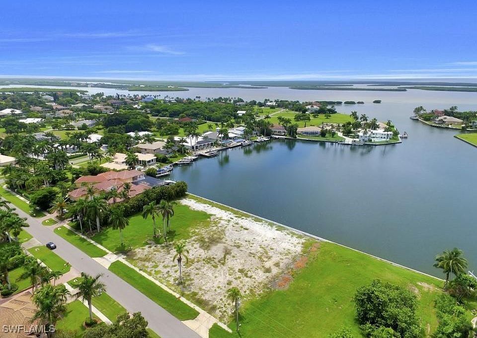 Property Photo:  1741 Ludlow Road  FL 34145 