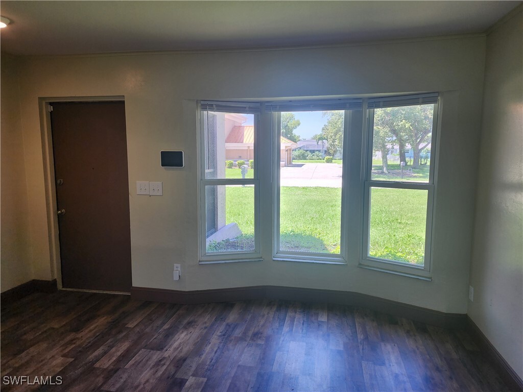 Property Photo: 1425 SE 25th Lane FL 33904
