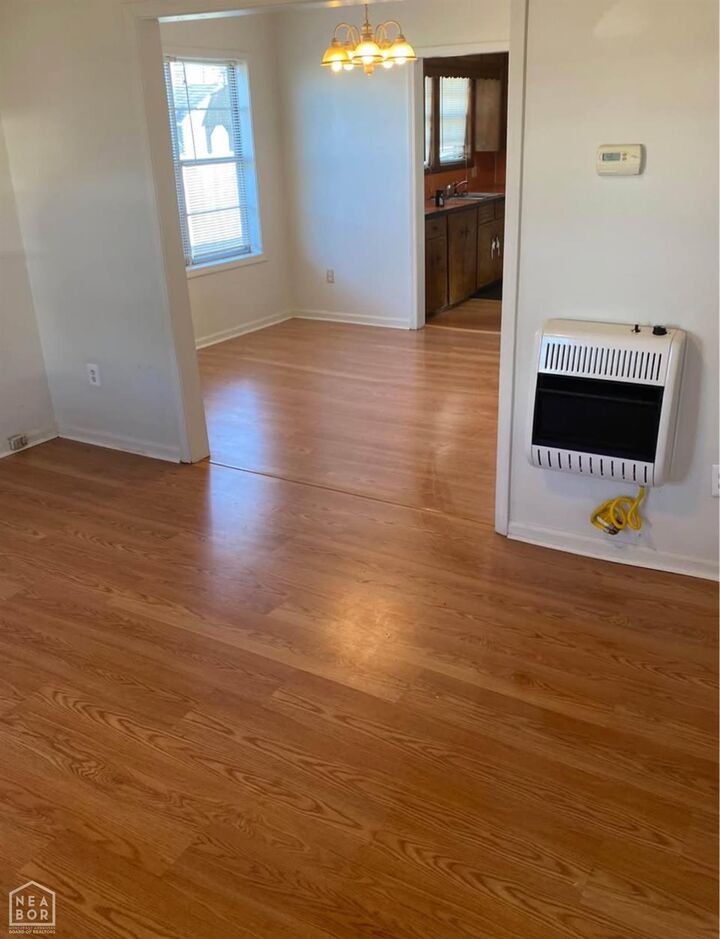 Property Photo:  208 NE Front  AR 72476 
