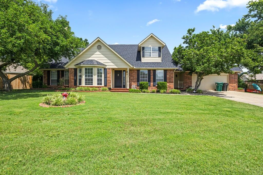 Property Photo:  1213 Countrywood Circle  AR 72756 