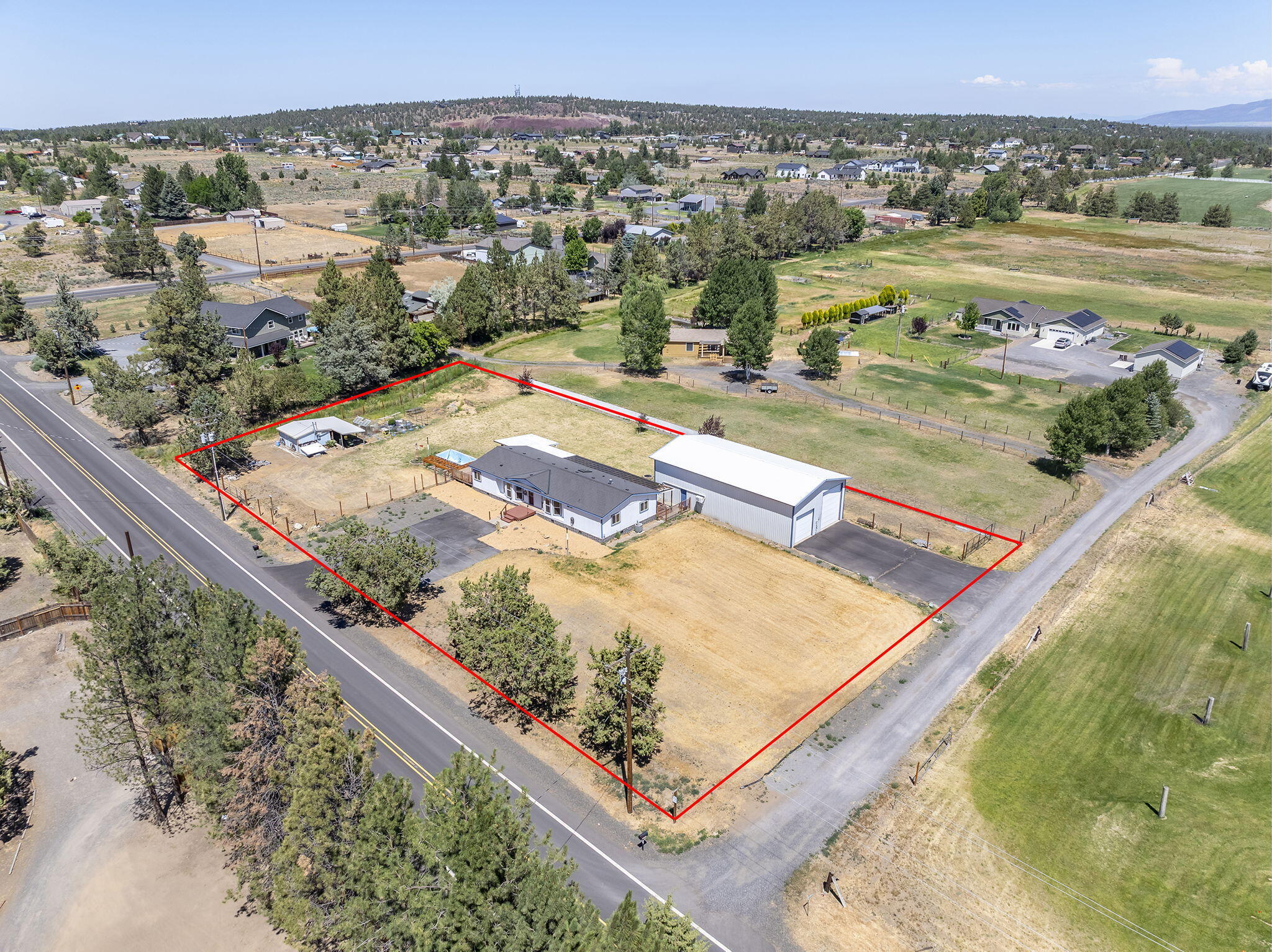 64960 Hunnell Road  Bend OR 97703 photo