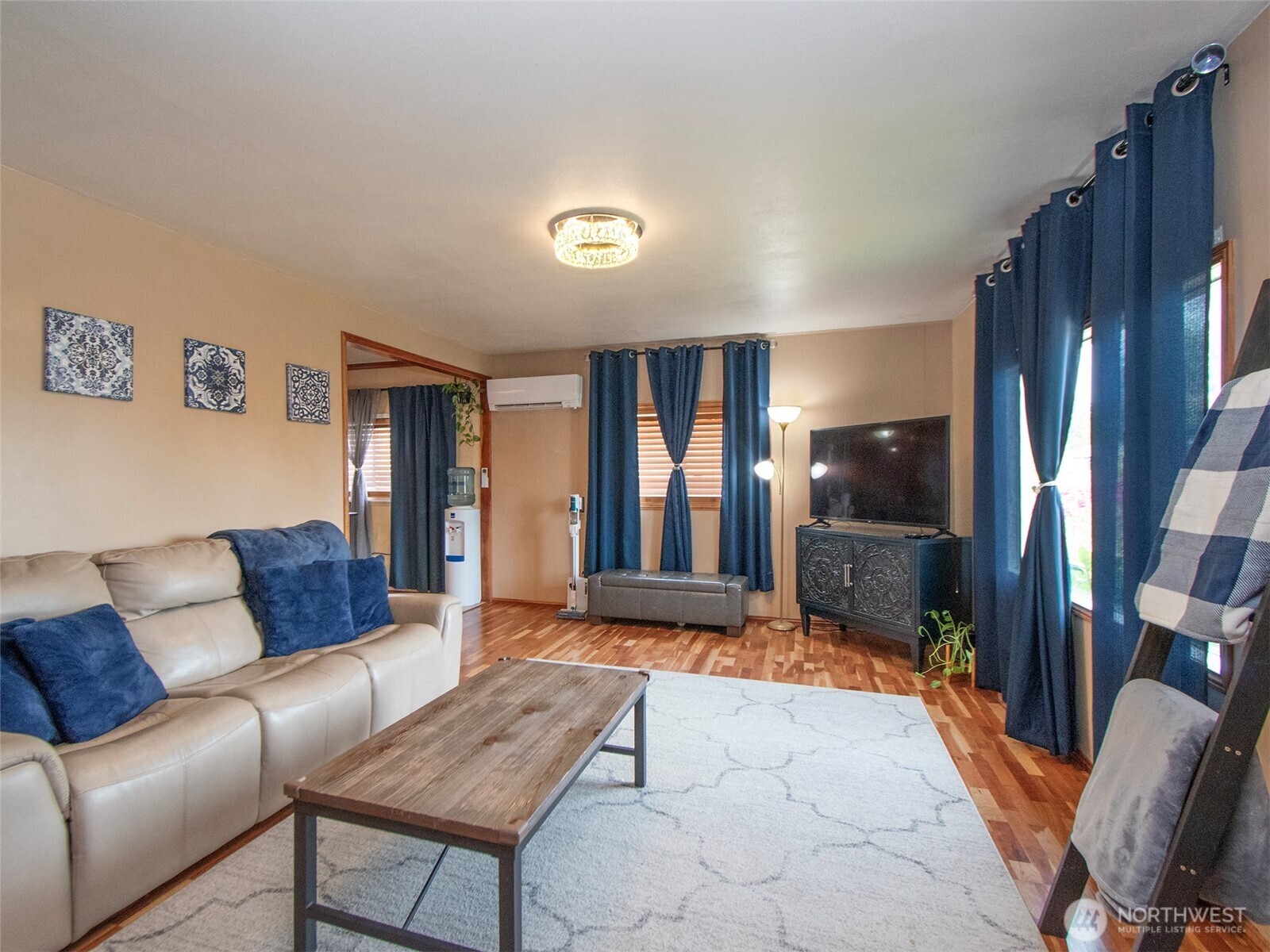 Property Photo: 136 W 13th Street WA 98362
