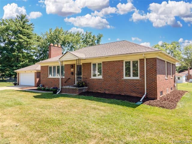 Property Photo: 549 S Bywood Avenue MI 48017