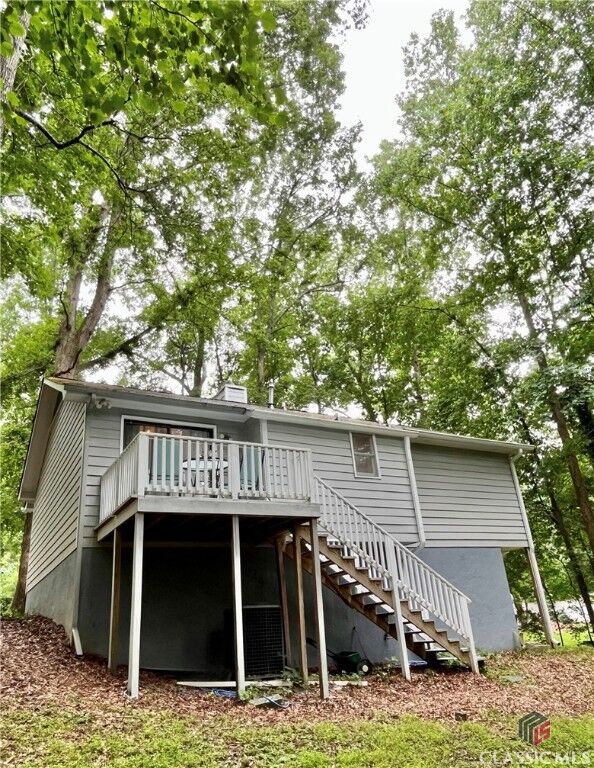 Property Photo: 350 Camelot Drive GA 30606