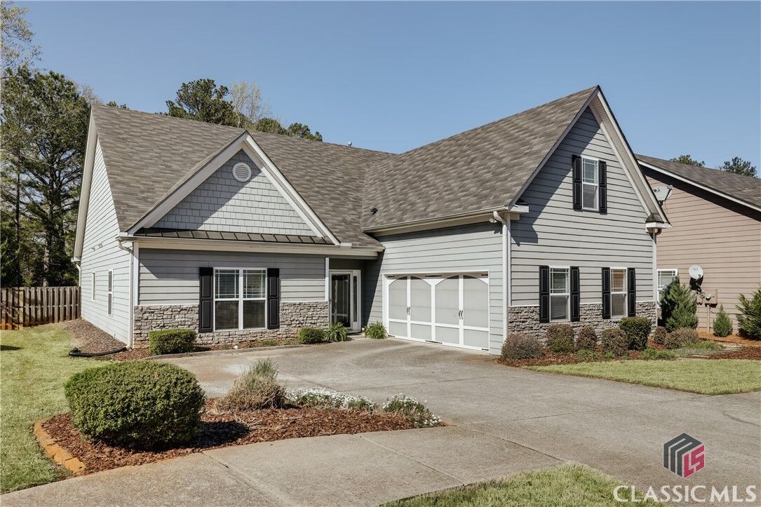 Property Photo:  110 May Court  GA 30606 