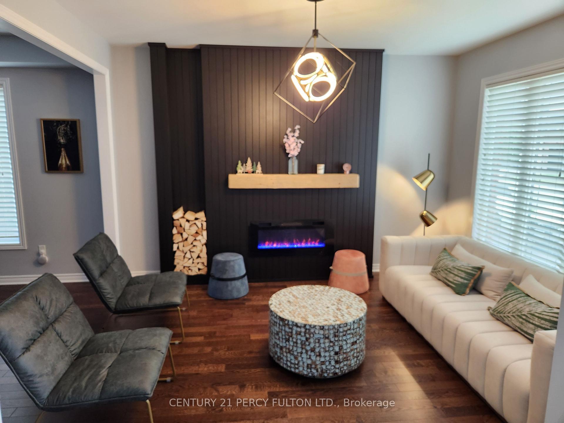 Property Photo: 29 Pollock Avenue ON L0K 1A0