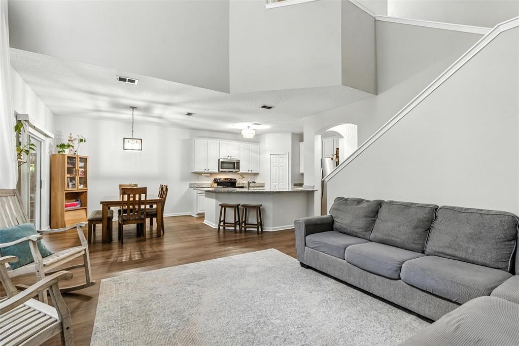 Property Photo:  1720 Cross Pines Drive  FL 32003 