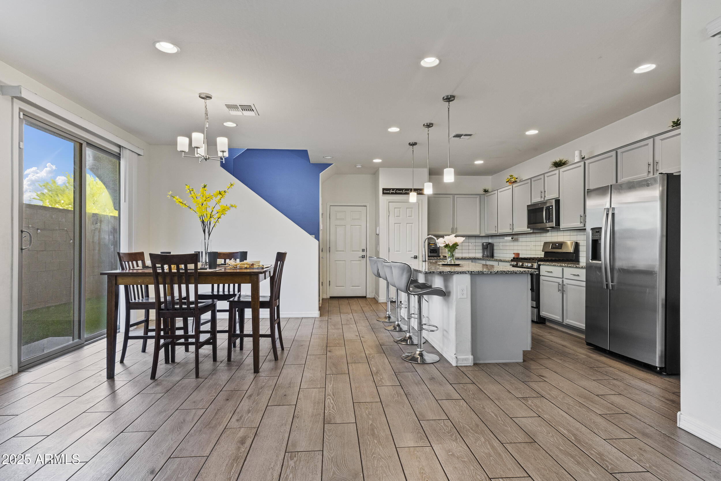Property Photo:  3930 S 58th Lane  AZ 85043 