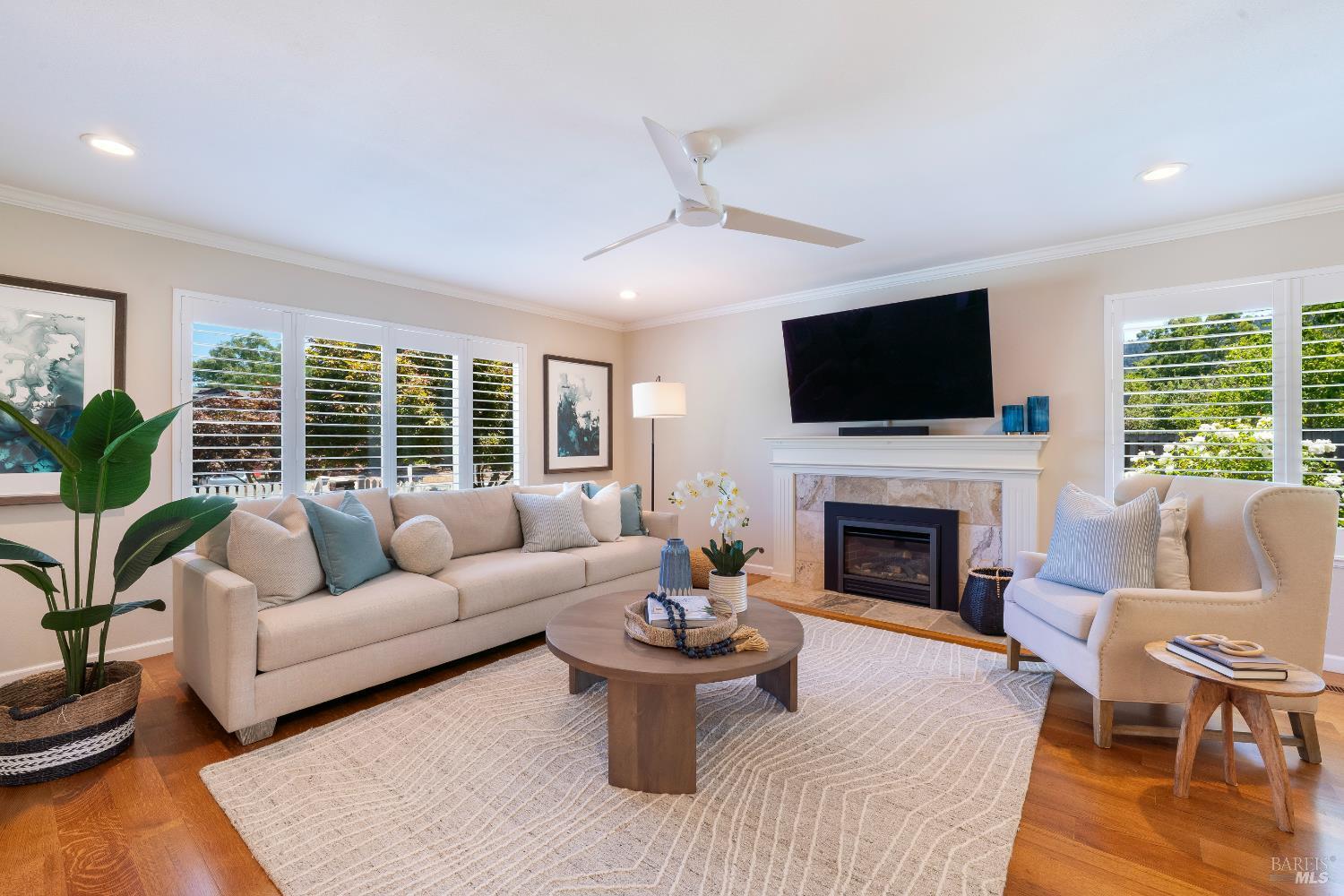 Property Photo: 8819 Hood Mountain Circle CA 95409