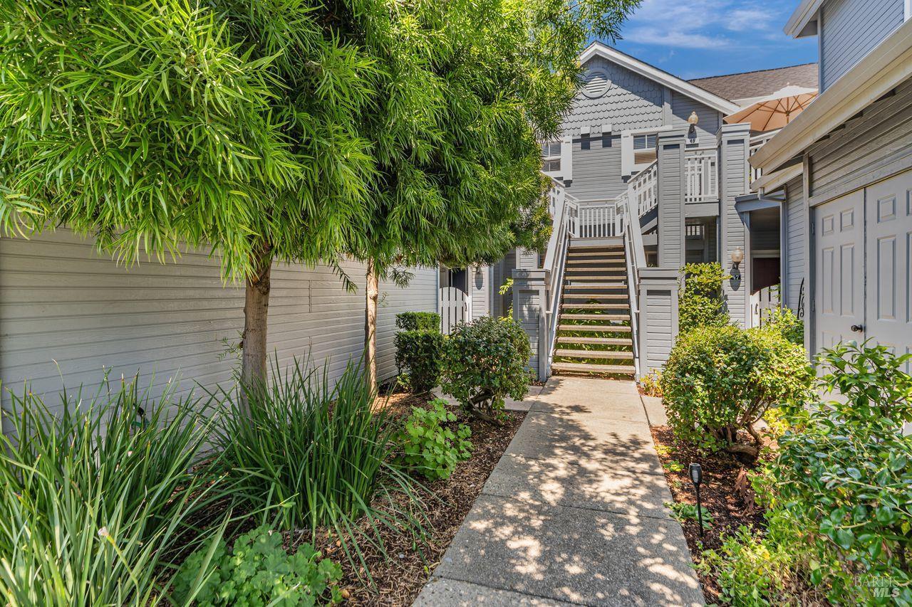 Property Photo: 45 Mariners Circle CA 94903