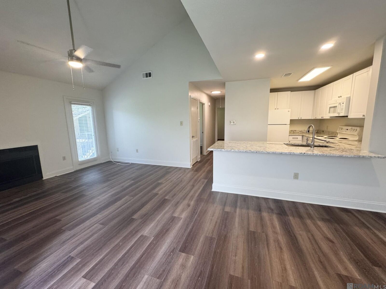 Property Photo: 11011 Cal Rd #92 LA 70809