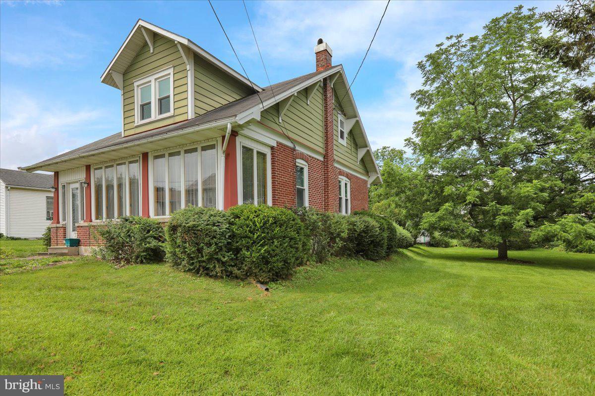 Property Photo: 105 Main St PA 19536