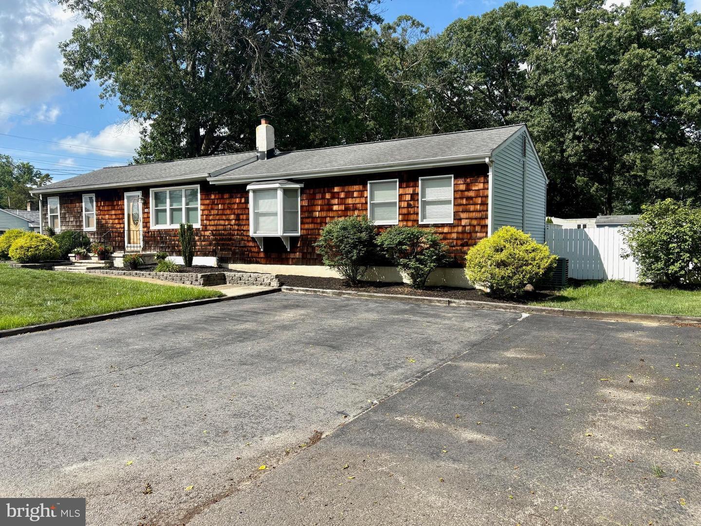 185 Cookstown New Egypt Road  Wrightstown NJ 08562 photo
