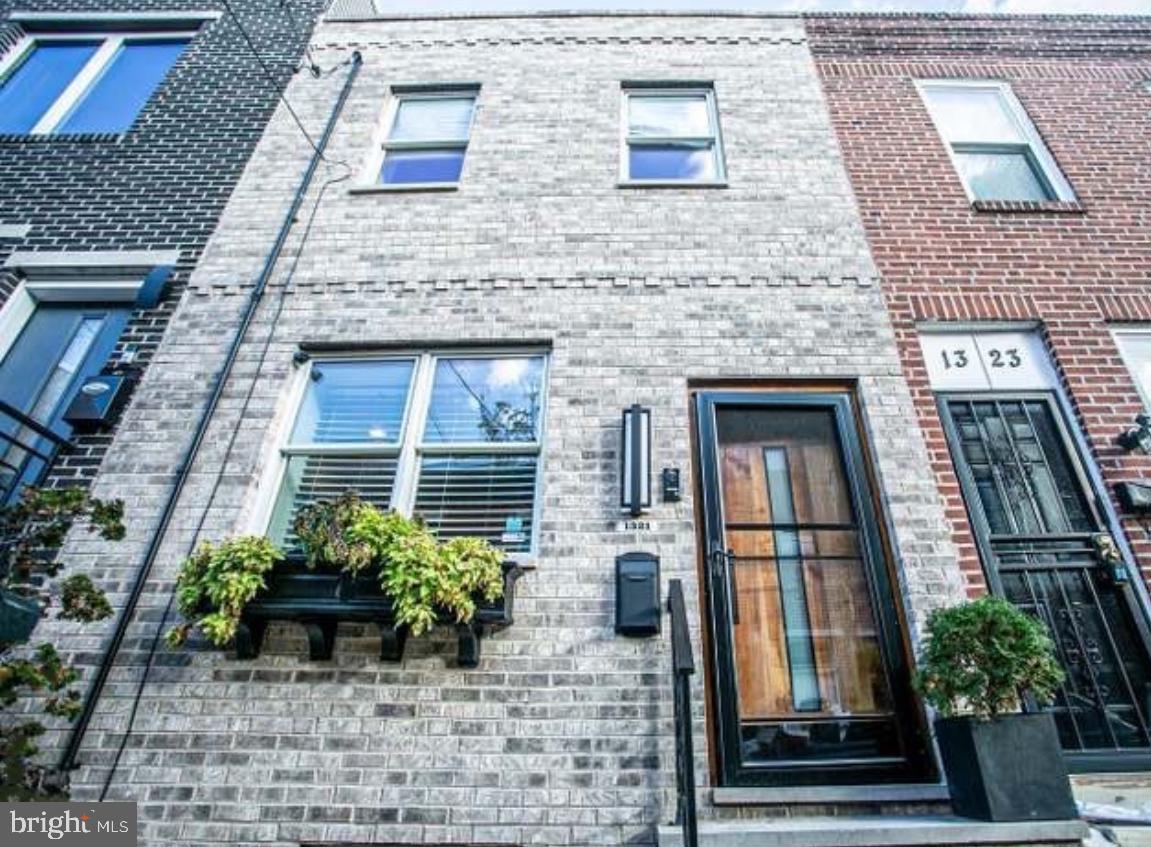 Property Photo: 1321 S Opal Street PA 19146