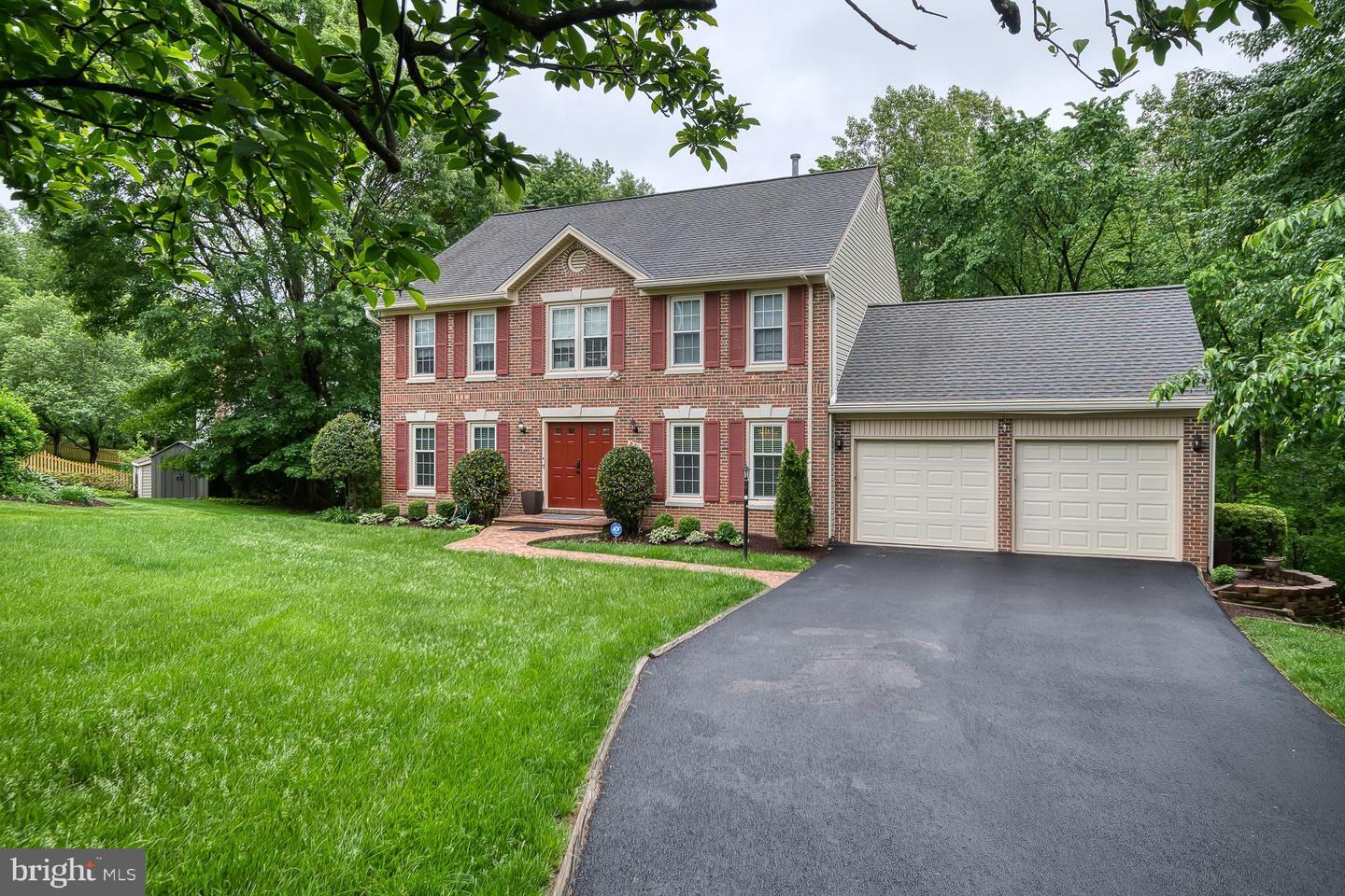Property Photo: 3180 Rivanna Court VA 22192