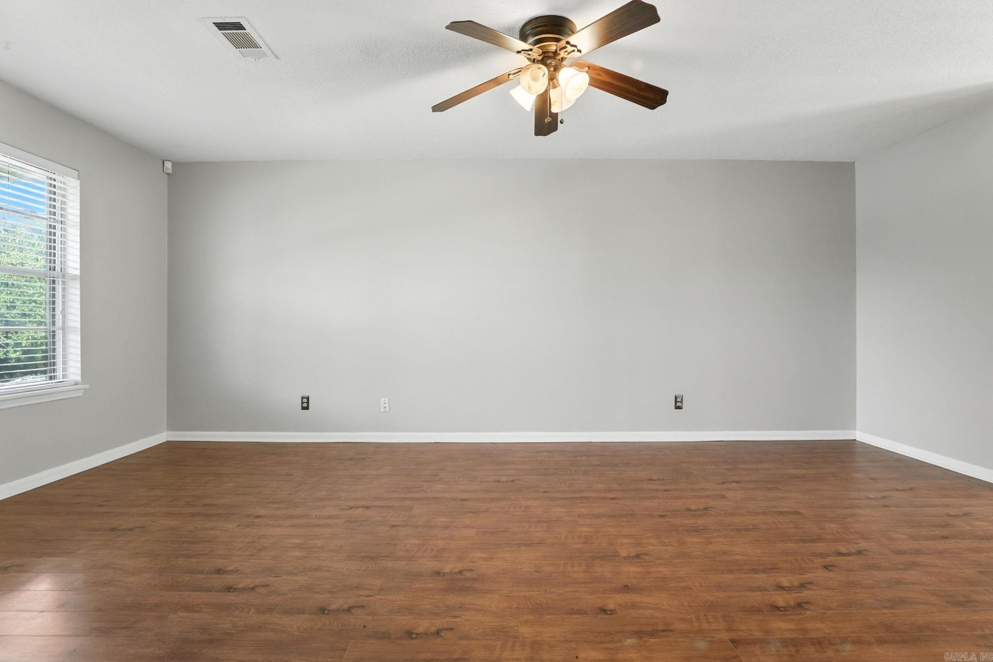 Property Photo:  205 Windhill Dr  AR 72118 