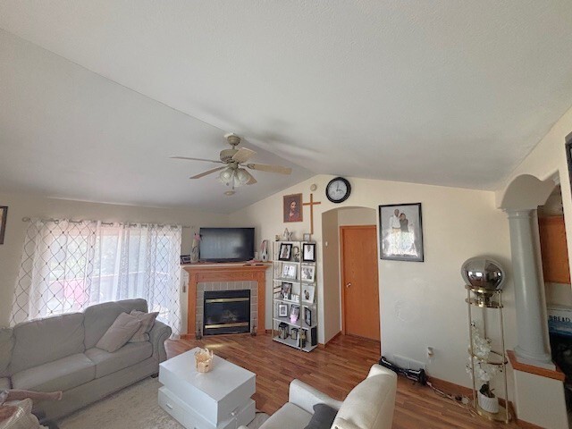 Property Photo: 1522 Deerfield Drive IA 52317