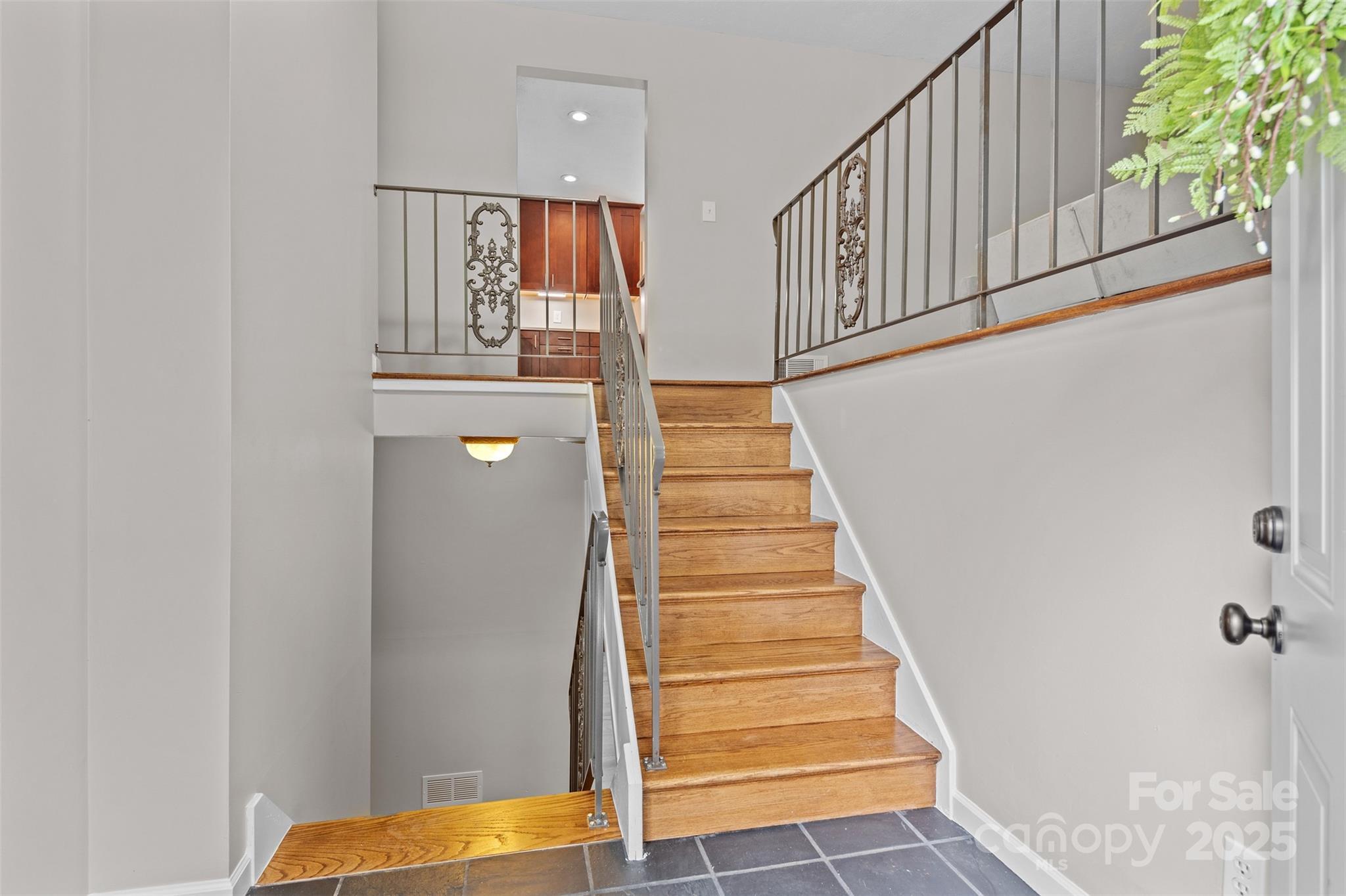 Property Photo:  15 Beaverdam Court  NC 28804 