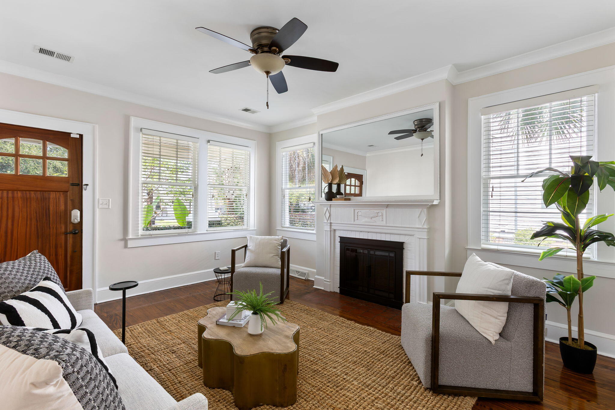 Property Photo: 67 Poplar Street SC 29403