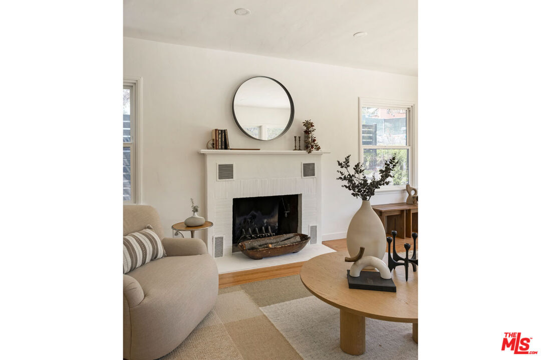 Property Photo: 1327 Brampton Rd CA 90041